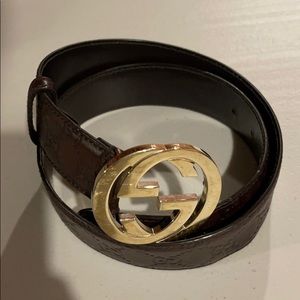 Brown signature Gucci leather belt